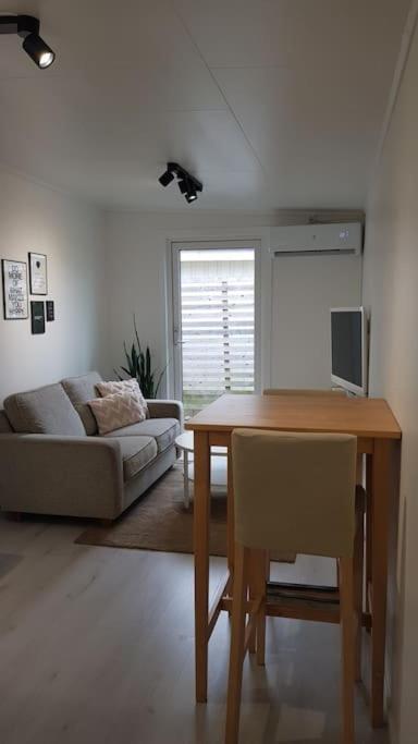 Lgh Lillemor, Naera Havet, Staden Och Naturen Stromstad Ngoại thất bức ảnh
